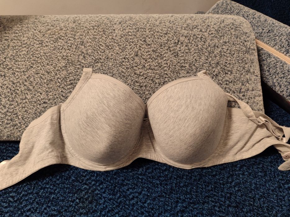 Biustonosz szary 85 F