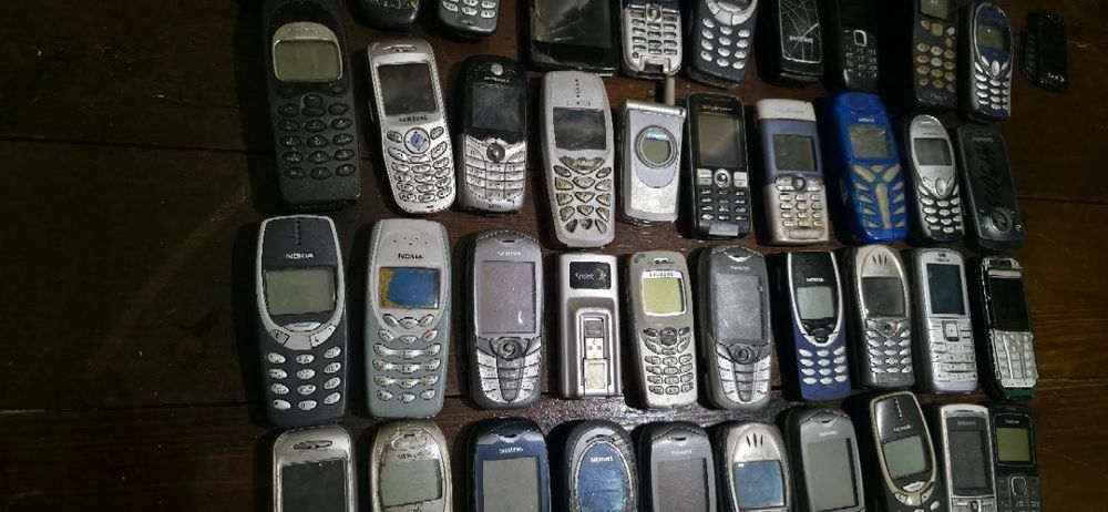 Телефон кнопковий