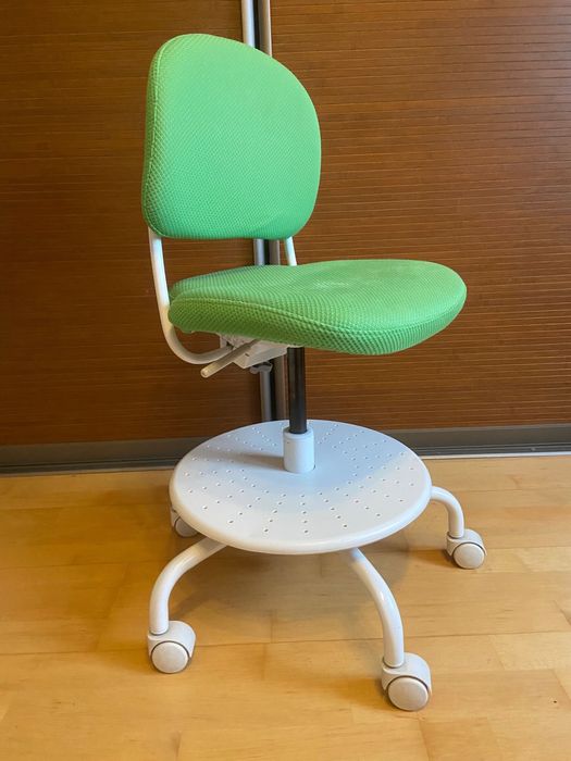 Krzesło biurowe dziecięce