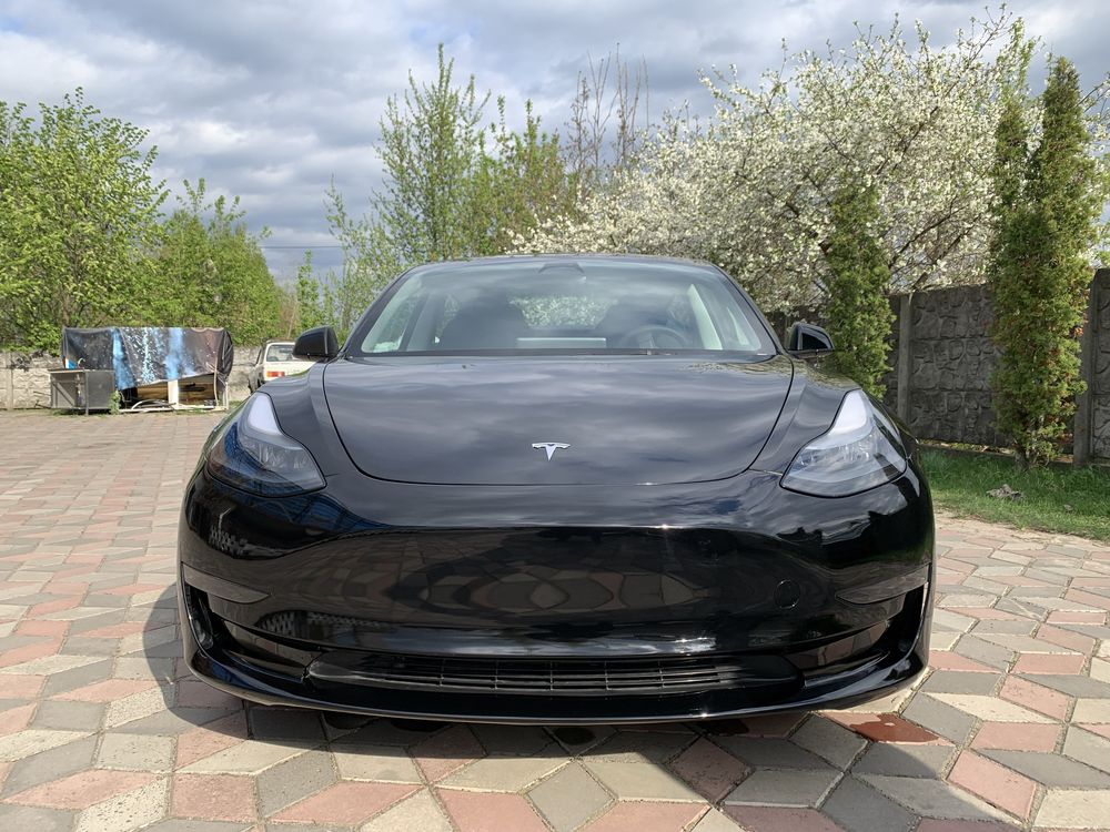 Tesla Model 3 07/23р Пробіг 123км