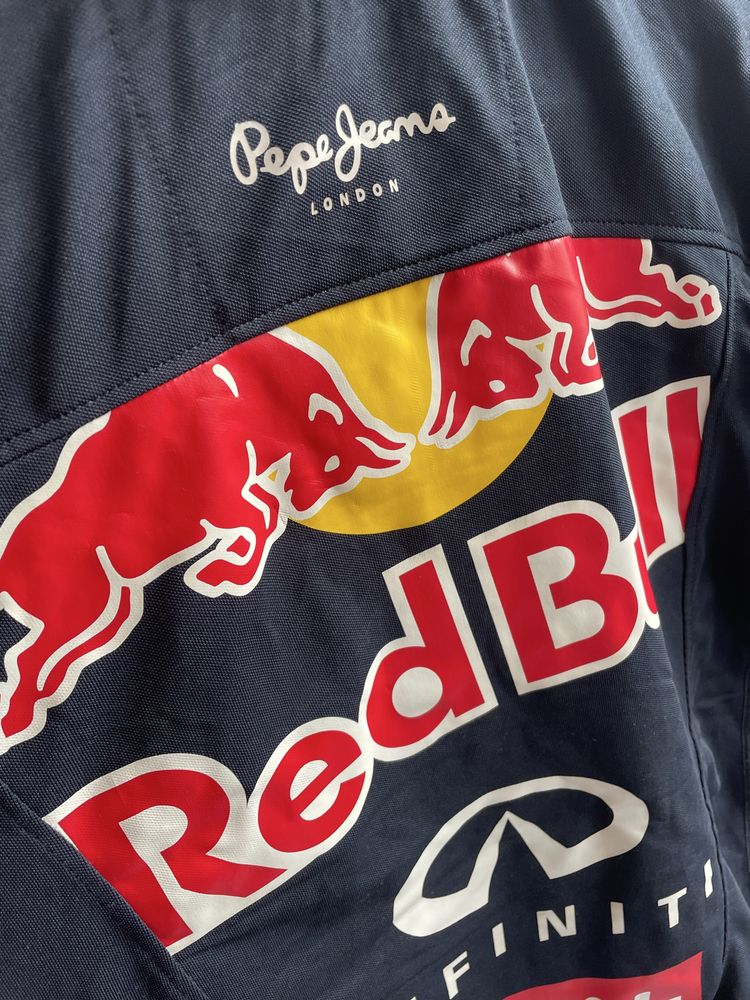 Red Bull Racing × Pepe Jeans | Polo Oficial F1 | Novo