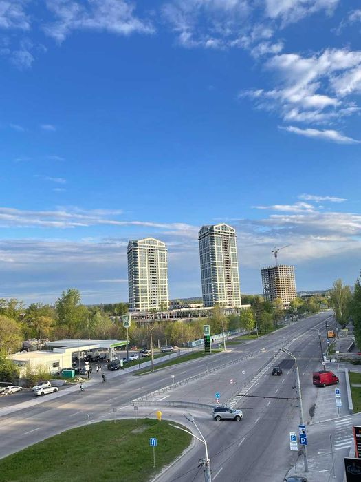 Кабінет з душем у салоні на Набережній Перемоги погодинно/по днях