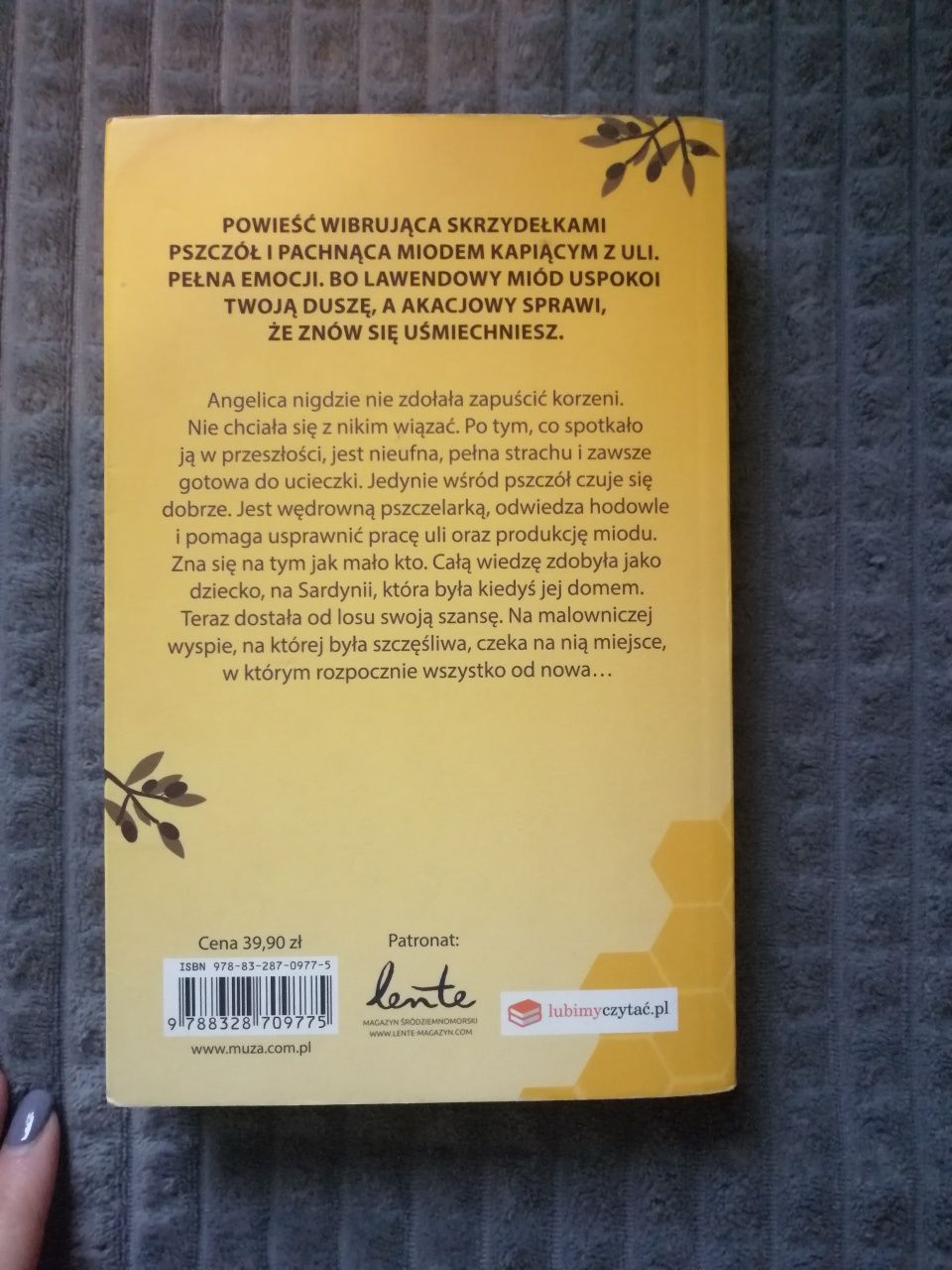 Cristina Caboni Strażniczka miodu i pszczół