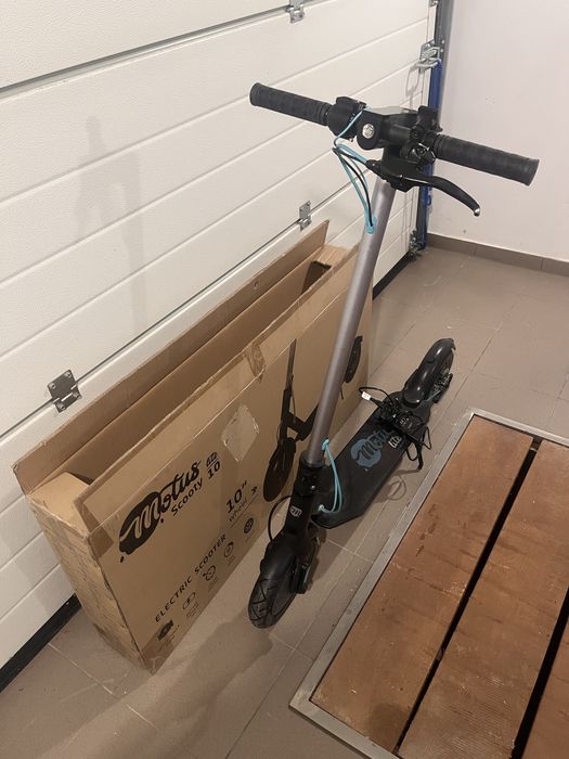 Hulajnoga elektryczna motus scooty 10 lite