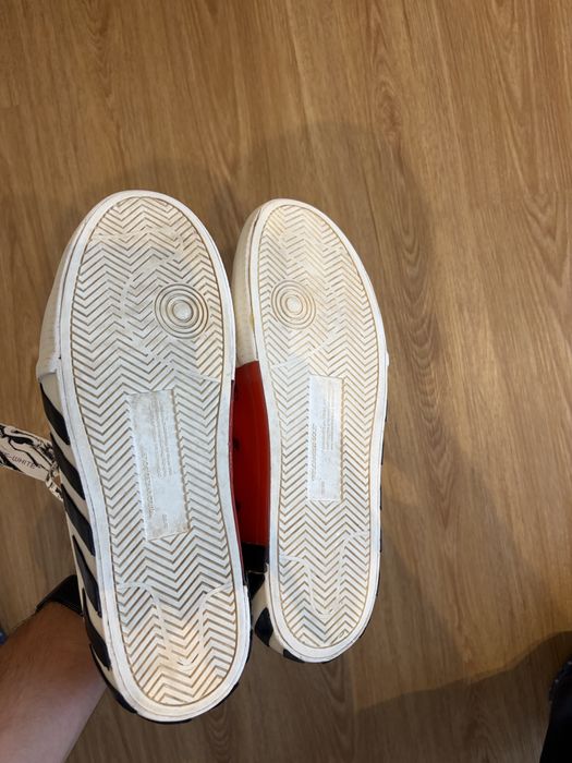 Off-White Vulcanized Low