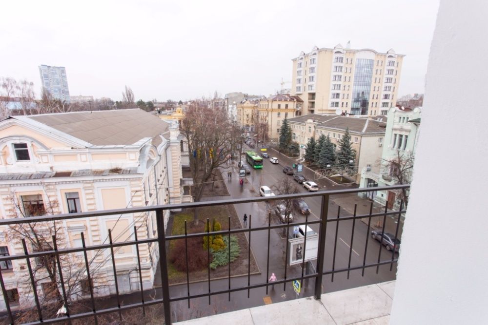 Дизайнерская квартирка в центре от собственника!.