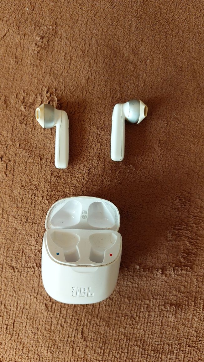 Słuchawki bezprzewodowe JBL 220