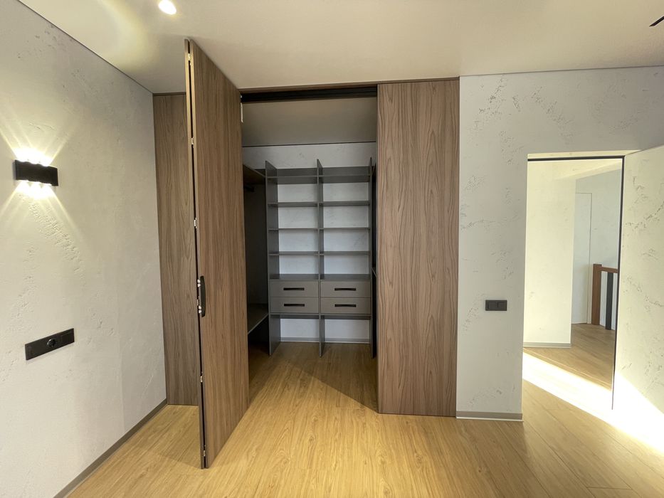 Продаж будинку з ремонтом! Гарний район! Гореничі