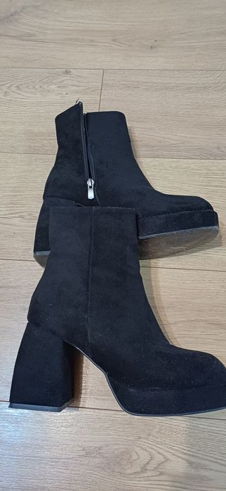 Продам черевики замшеві 39 розмір