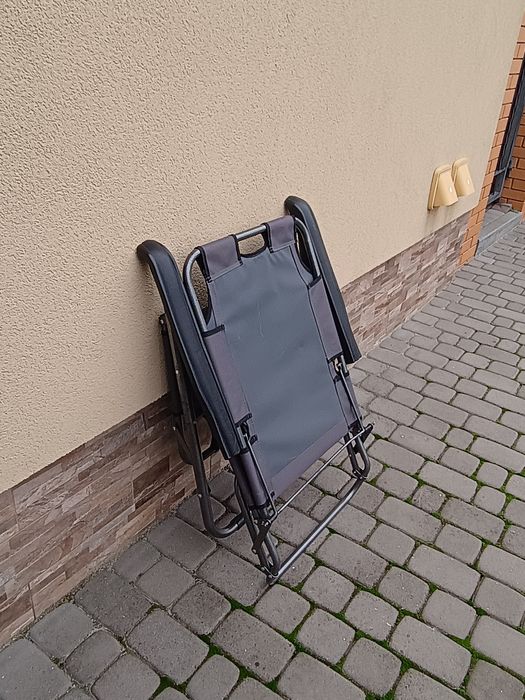 Шезлонги для відпочинку та для риболовлі 2шт