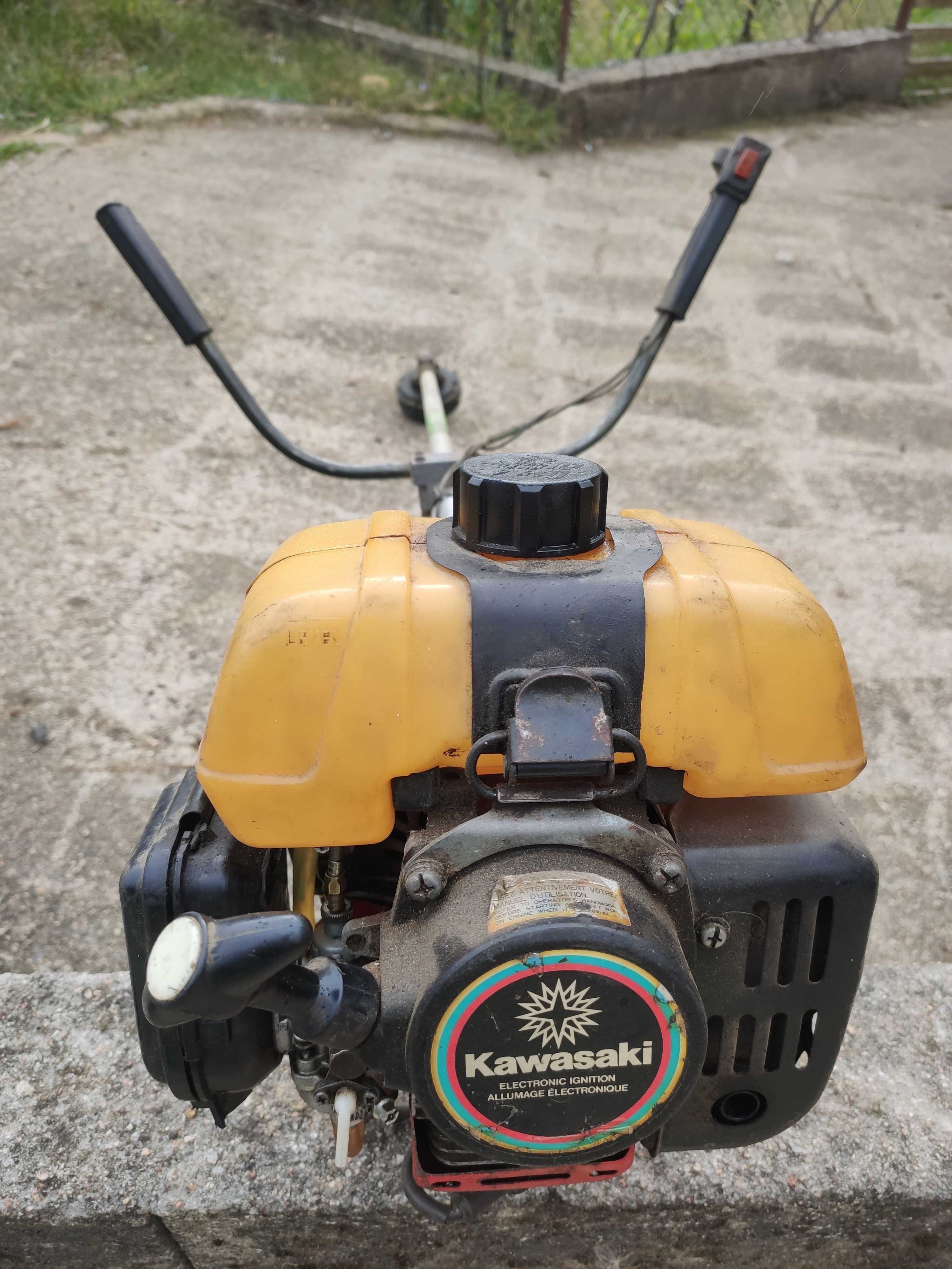 Roçadeira/Ceifeira Kawasaki TD40