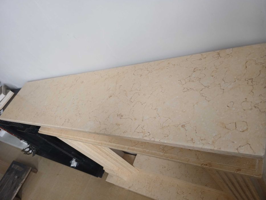 Portal kominkowy 15/1 marmur egipski beż od ręki