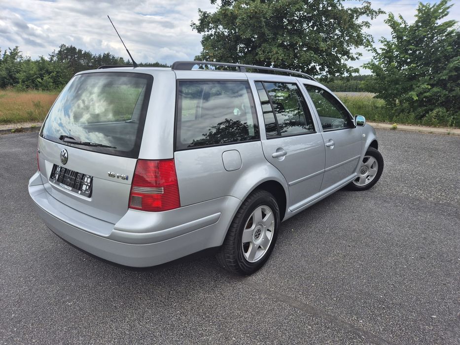 VW Golf IV 2003r. 1.6 Benzyna fsi Klimatronik Alus Książka Bezwypadek