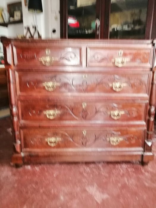 Cómoda em carvalho antiga