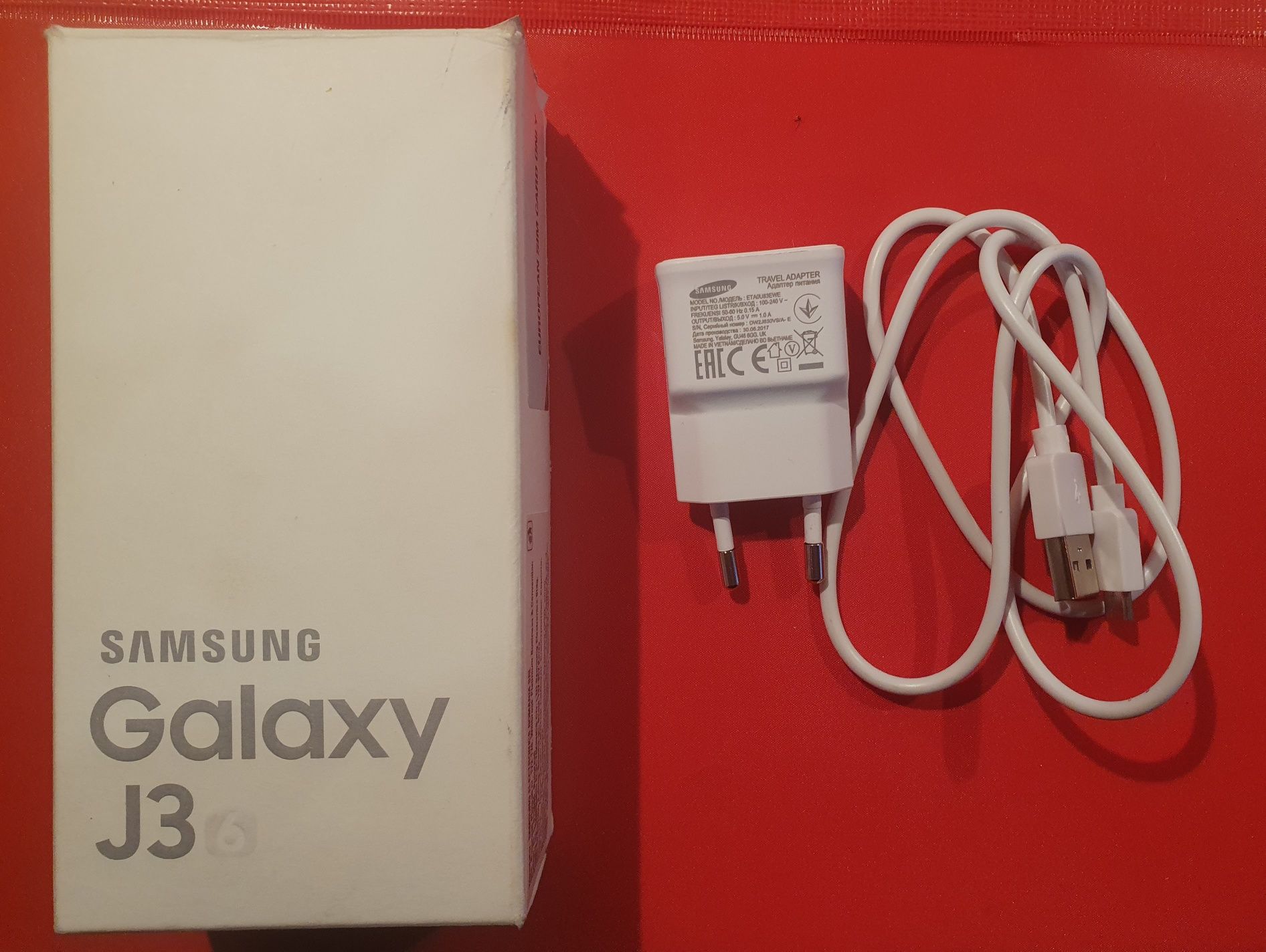 Telefon Samsung Galaxy J3 Duos