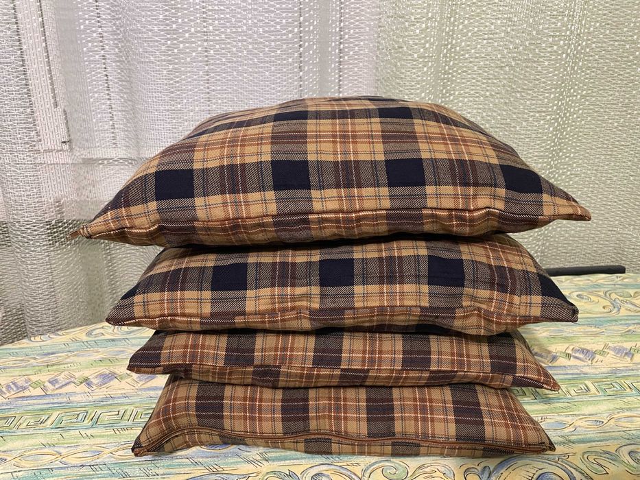 декоративні подушки та подушки для крісла