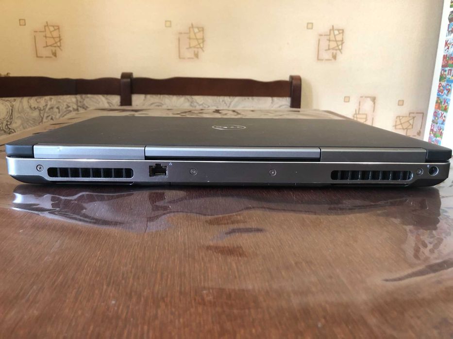 Ноутбук 15" FHD Dell Precision 7520 (Xeon E3-1545M/16/SSD 256Gb/M2200)