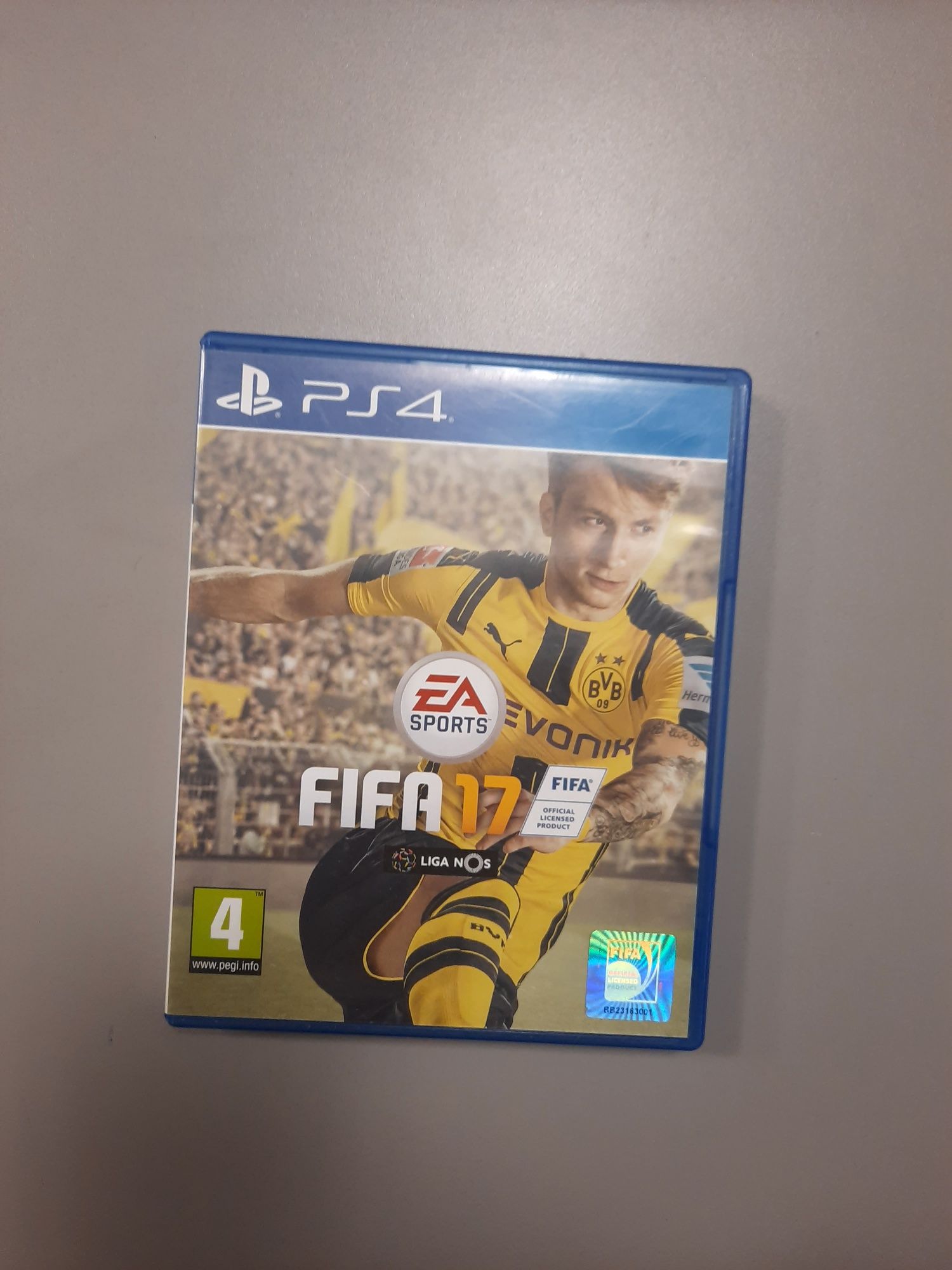 2 jogos ps4 /ps5 FIFA 17 + W2K17