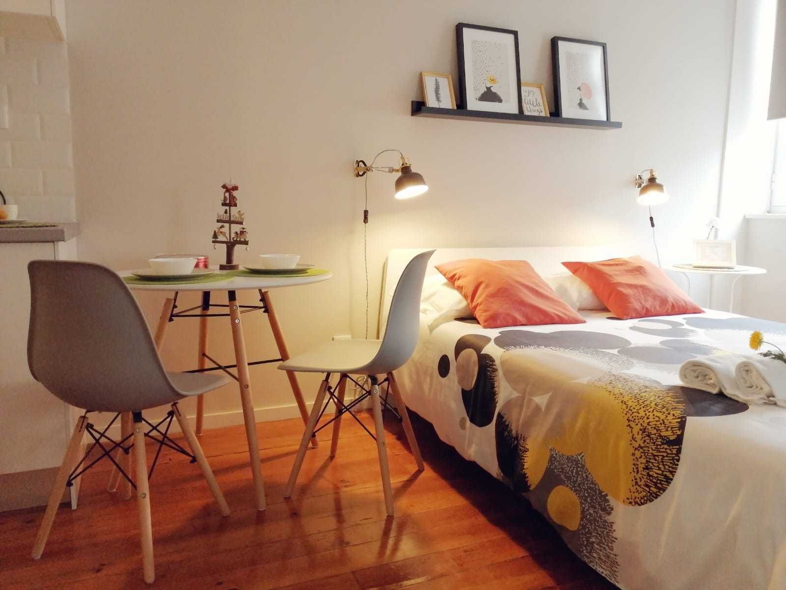 Alugo Apartamento T0 e T1 (água, luz, tv e wifi incluído no preço)