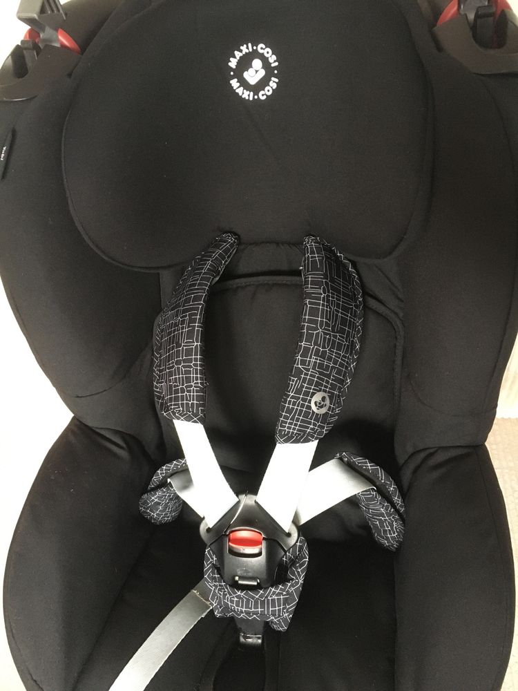 АБСОЛЮТНО НОВЫЙ ТЕКСТИЛЬ Автокресло Maxi cosi Tobi 9-18 кг 1 группа