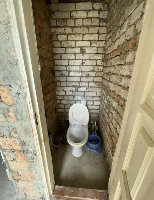 Частина будинку Станишівка біля лікарні