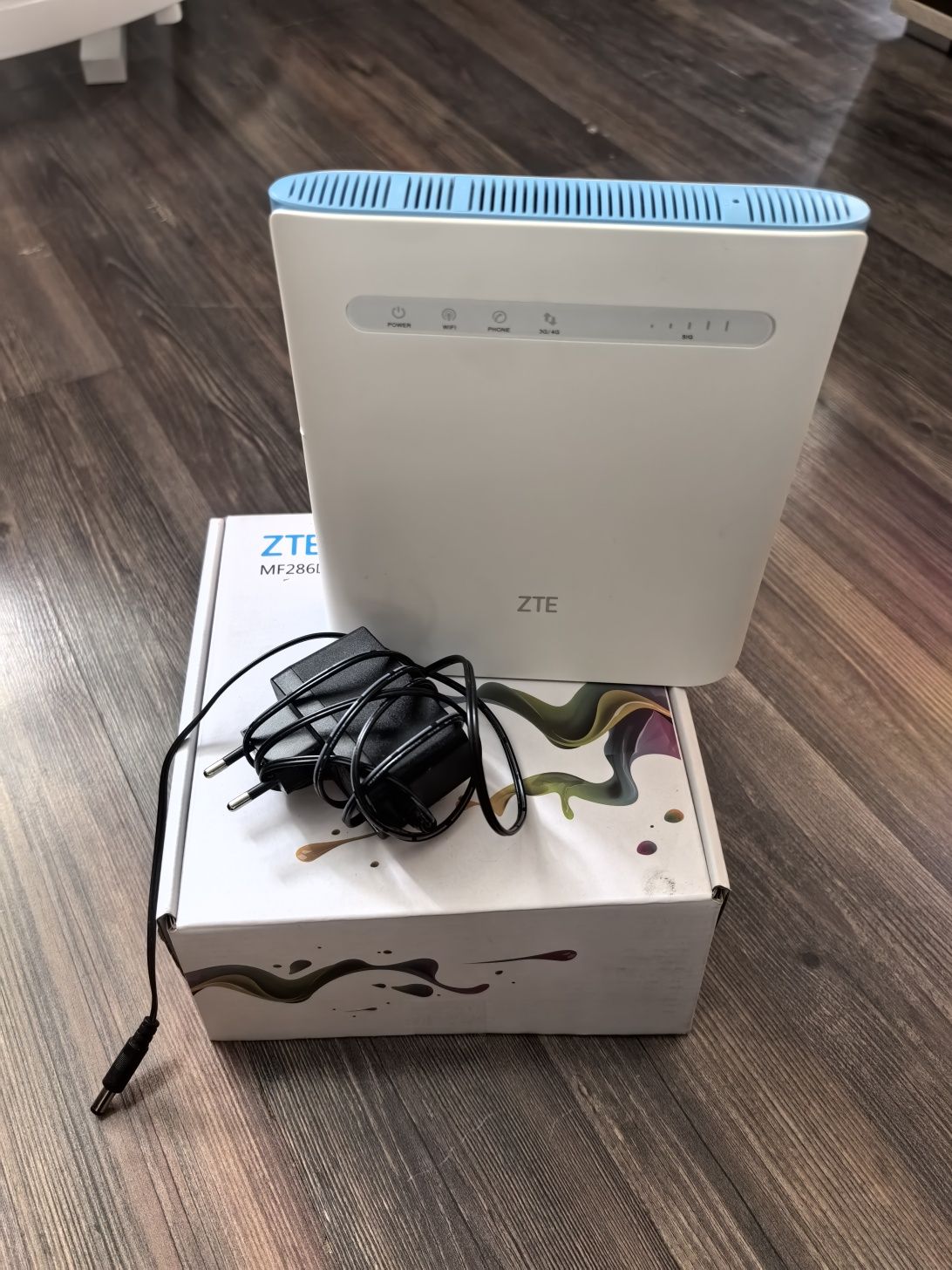 Router ZTE MF286D