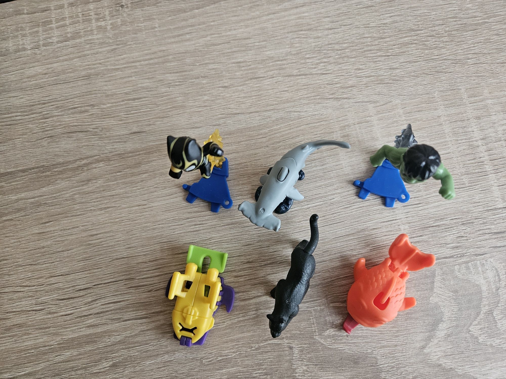 6x figurki Kinder Niespodzianka  !