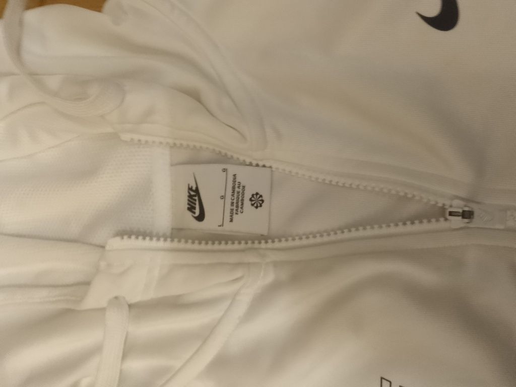 Bluza -kurtka Nike 100% orginalna