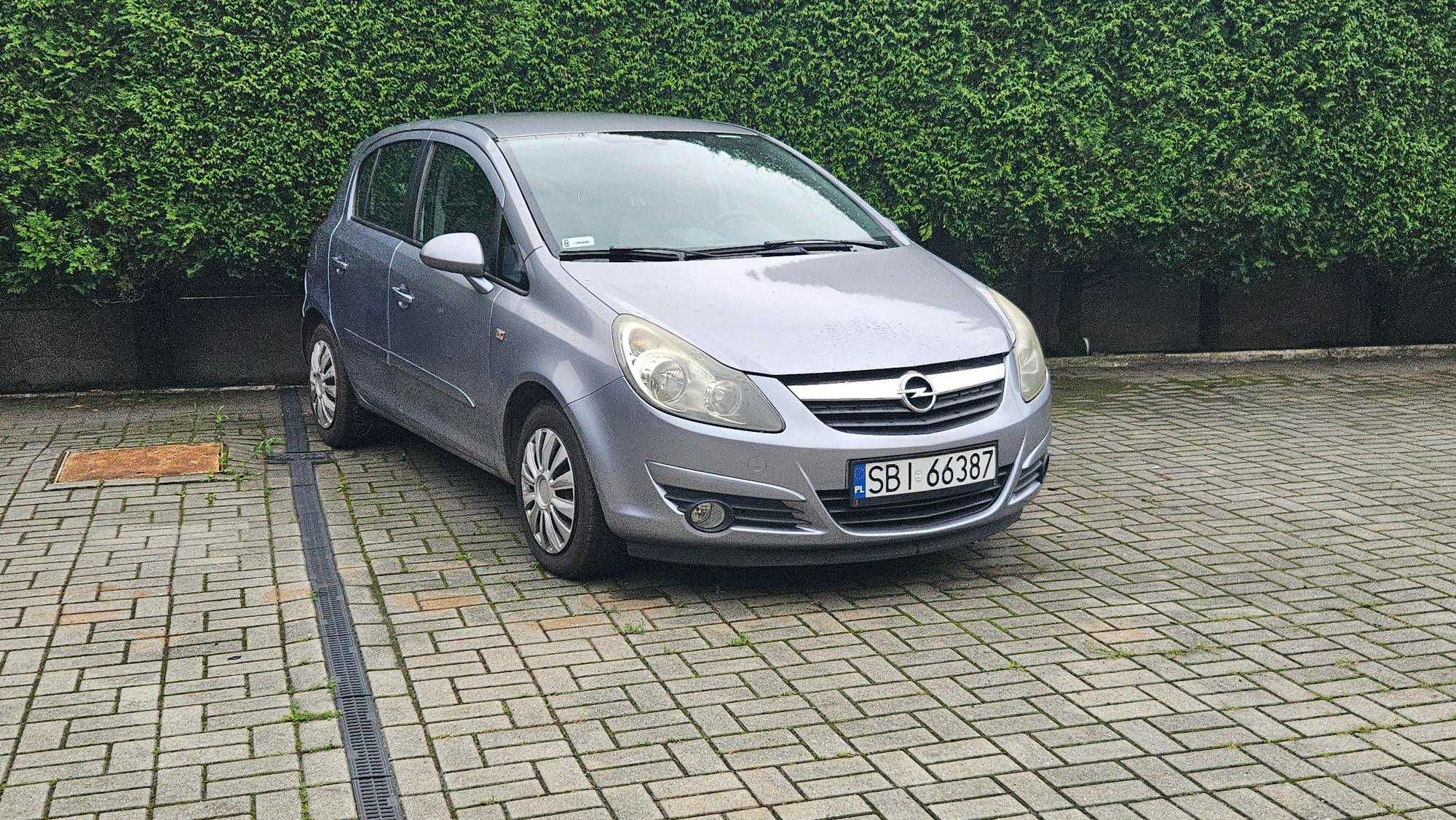 Samochód Opel Corsa D 2007 rok pół skóra Klima -  1,2 benzyna 5 DRZWI