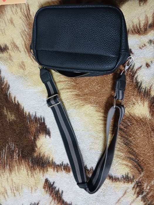 Жіноча сумочка крос боди