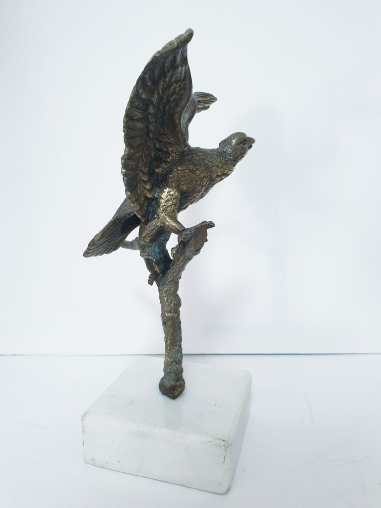 Fantástica escultura de uma Aguia em bronze