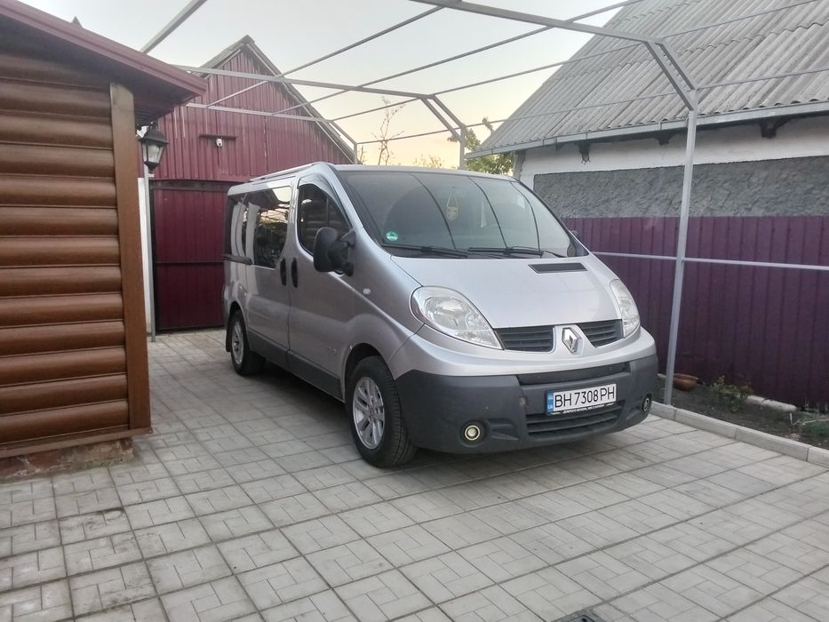 Рено ТРАФІК пасс. 7+1