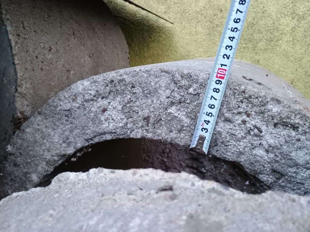 Kręgi betonowe zbrojone.