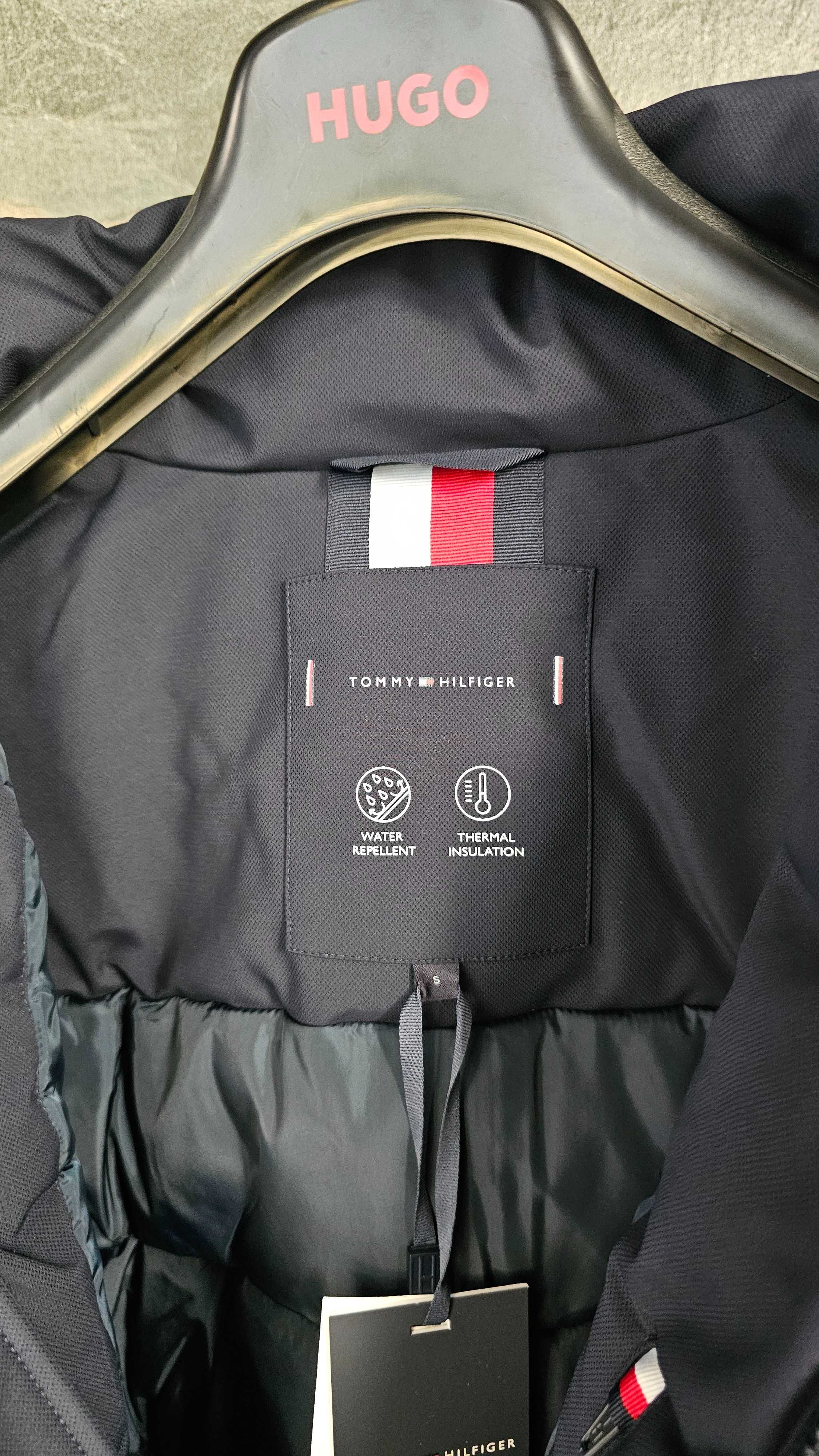 Чоловіча куртка Tommy Hilfiger MW0MW37369 DW5 розмір С оригінал