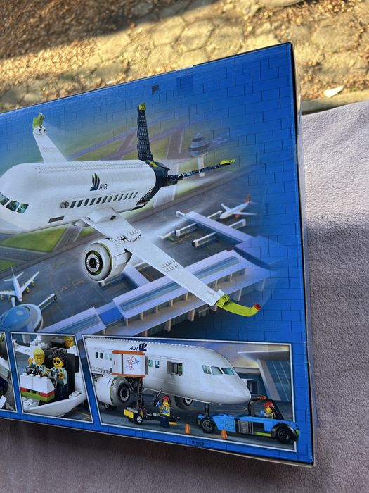 LEGO City Samolot pasażerski 60367