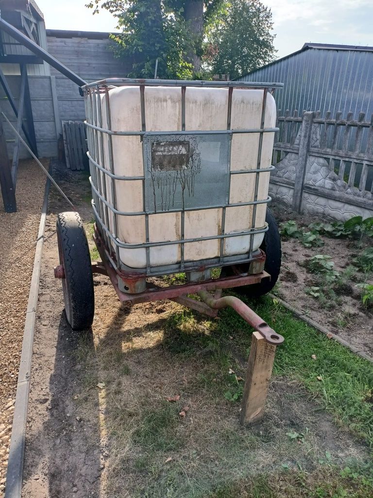 Mauzer 1000l z wózkiem