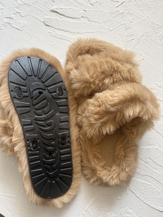 Жіночі волохаті домашні тапочки