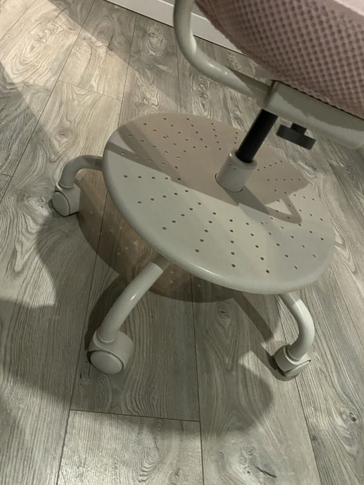Krzesło obrotowe IKEA Vimund do biurka szkolne na kółkach