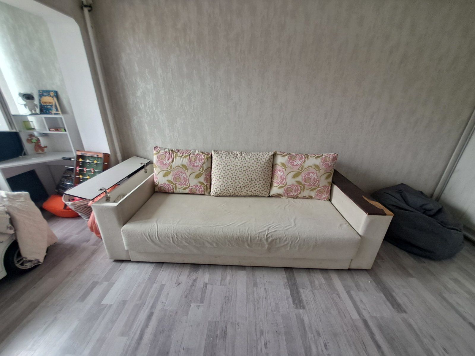Продаеться Диван