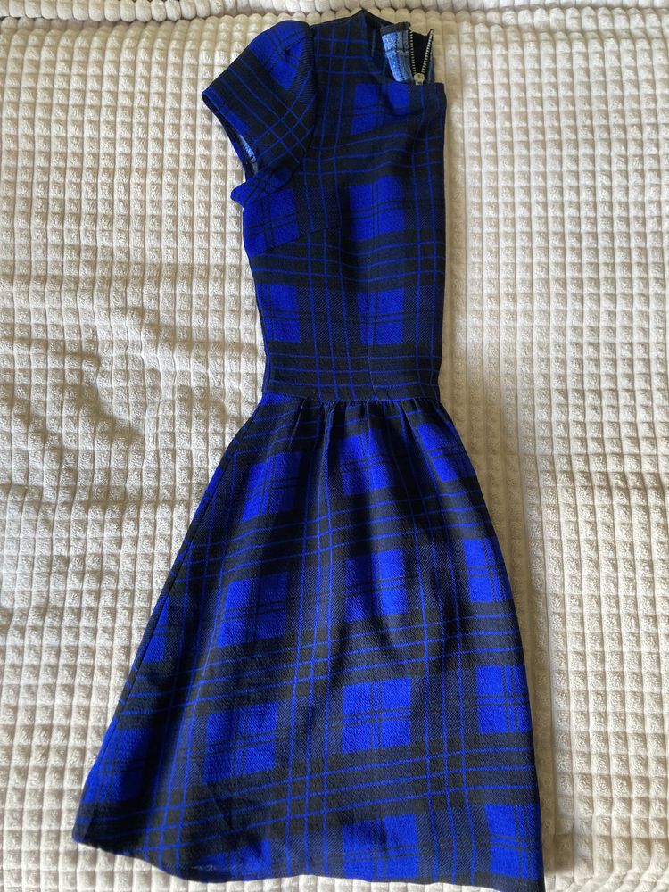 Sukienka Marki Glamorous