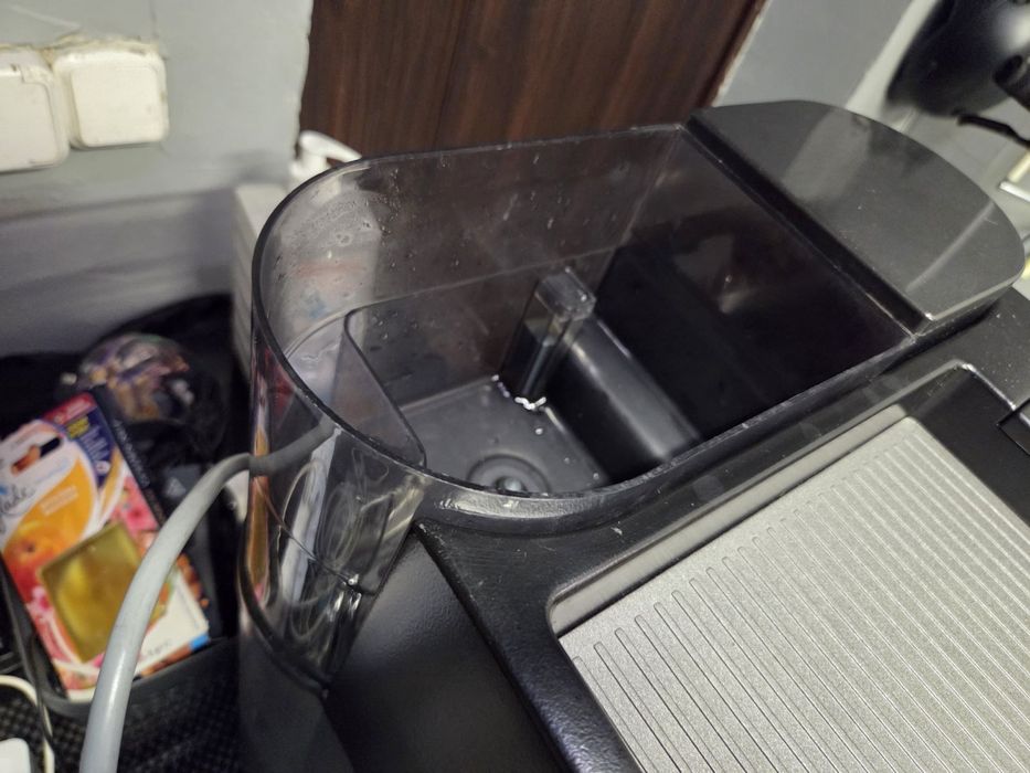 Кавомашина Saeco Magic Deluxe, в ідеальному стані, після ТО