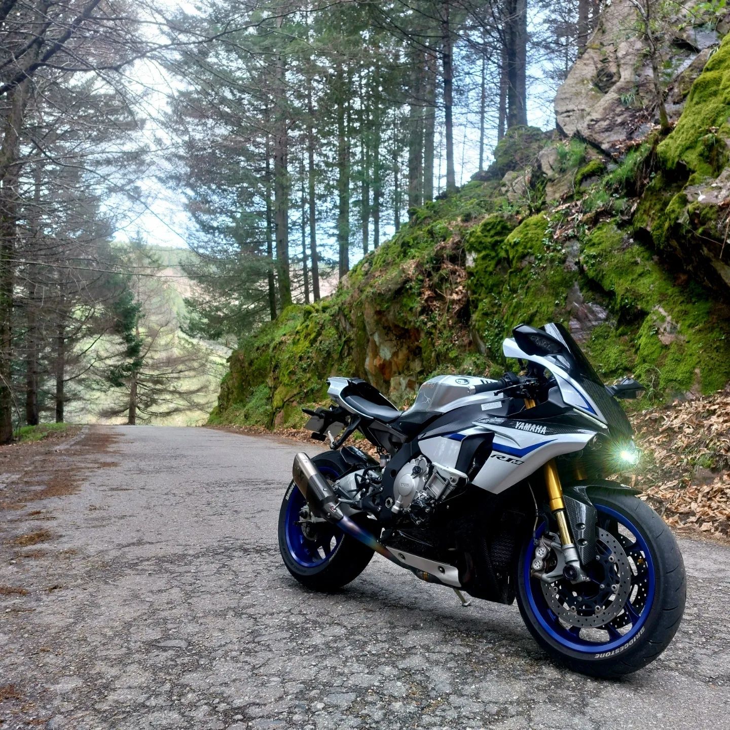 Yamaha  YZF R1 M