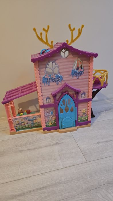 Enchantimals - domek Jelonków, lalka, akcesoria