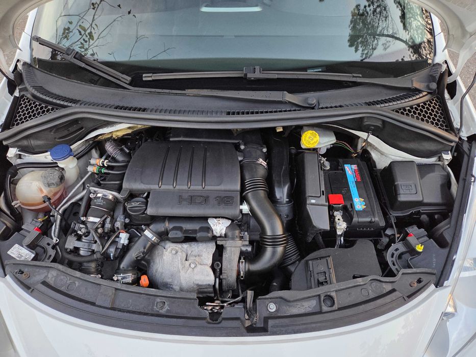 Peugeot 207 1.6HDI 99G