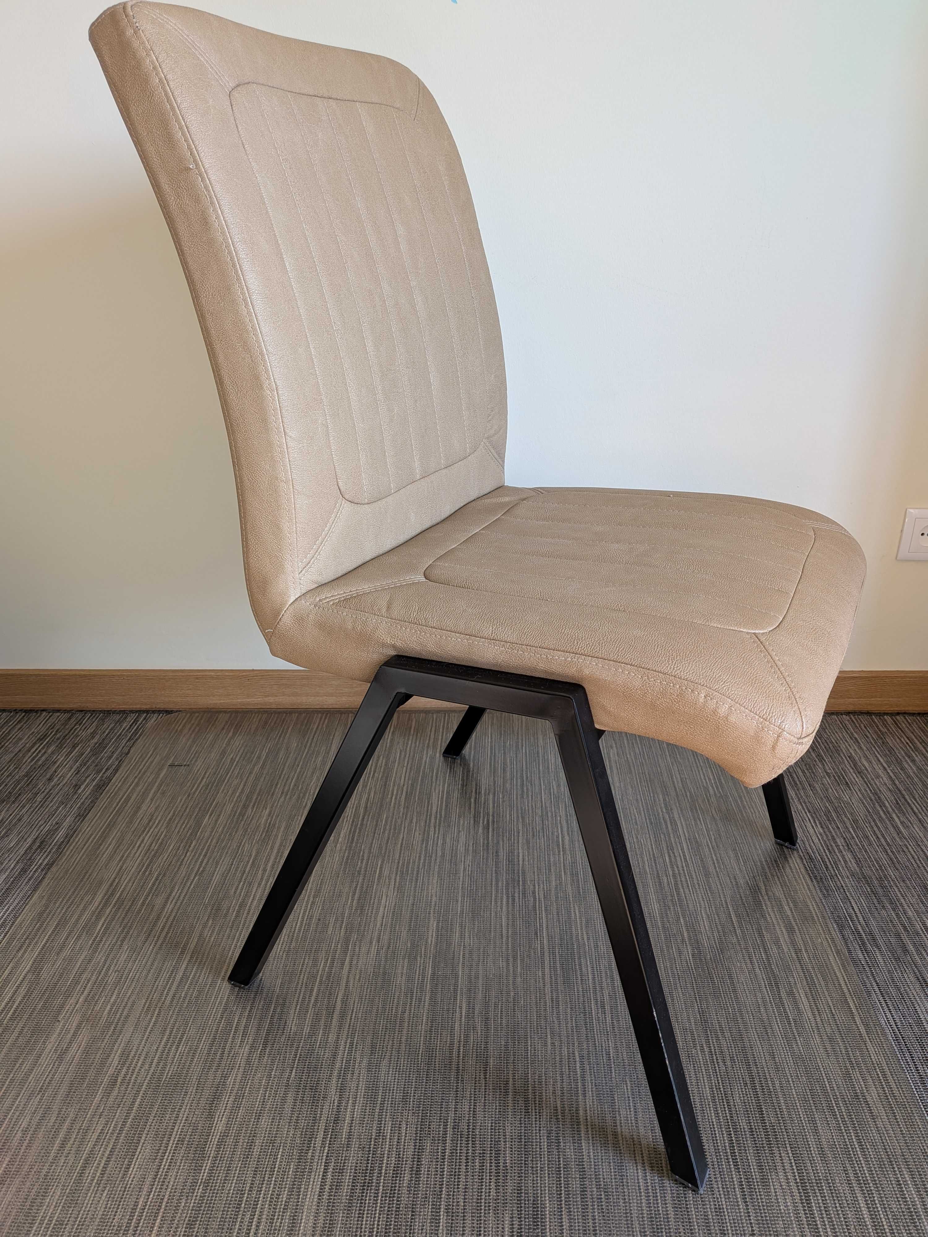 4 Cadeiras Sala Bege JOM 40€ cada
