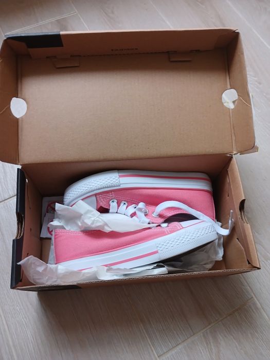 Кеди для дівчинки розмір 30 (б/в)