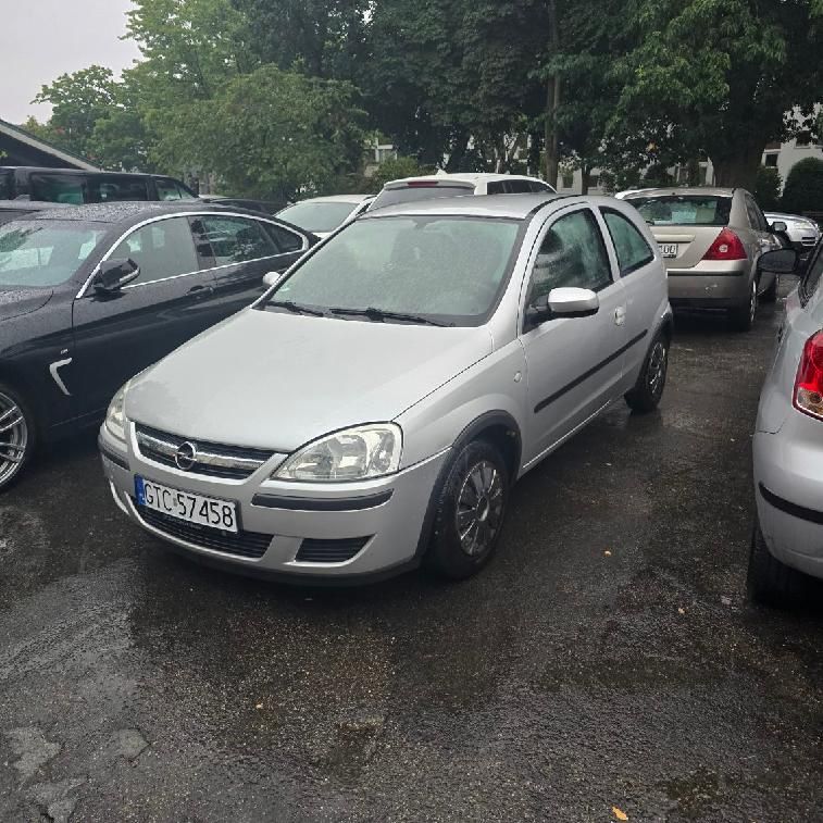 Piekna Corsa 1,2 klima 2004