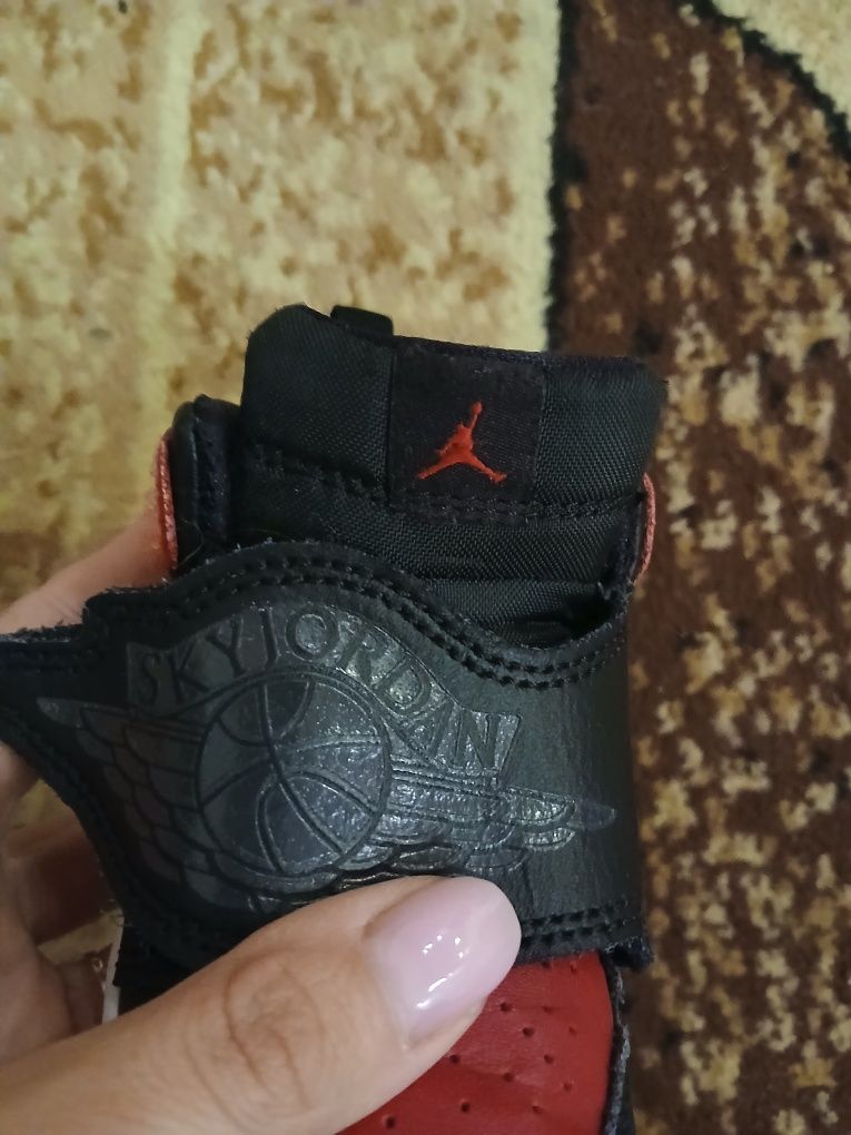 Оригінальні  кросівки для хлопчика Nike Air Jordan 21 розмір
