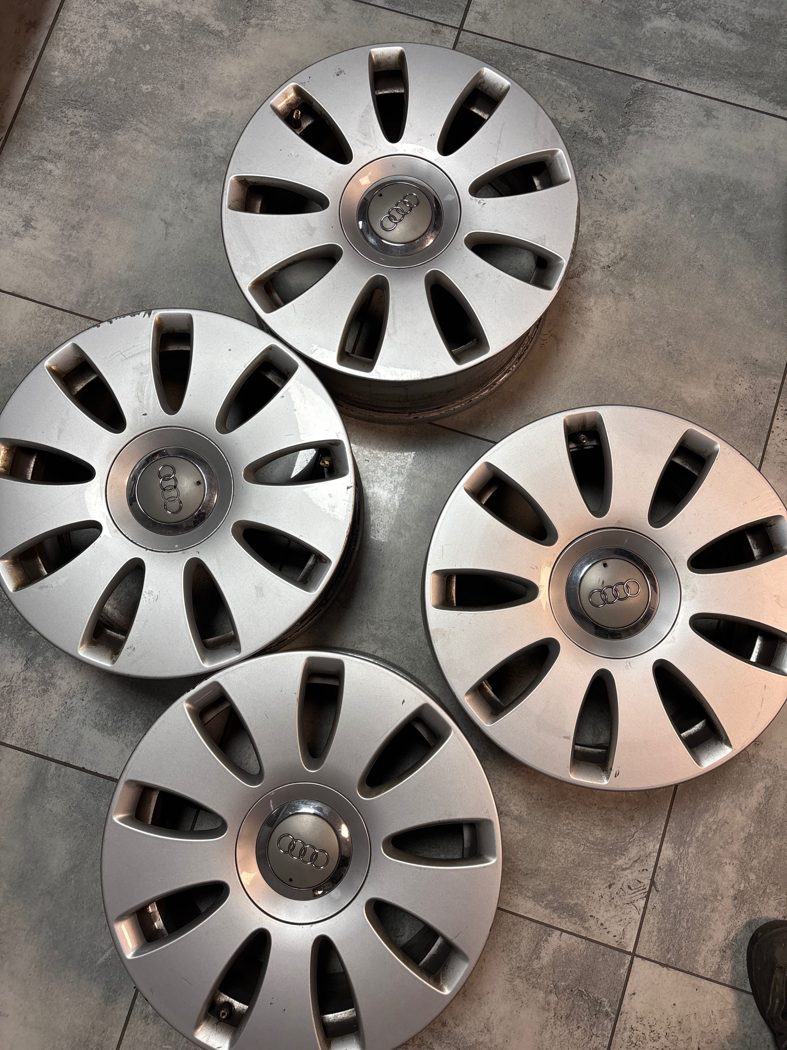 Felgi aluminiowe 16 cali Audi A4 B5 B6 B7 A3 oryginalne 5x112