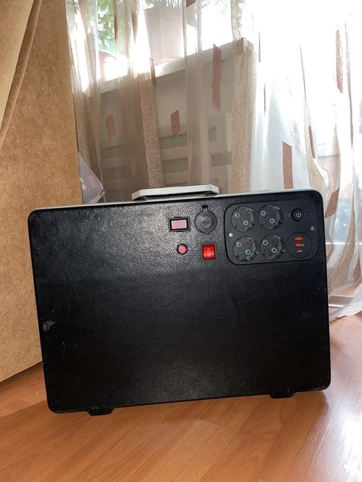 Мобильная универсальная зарядная станция